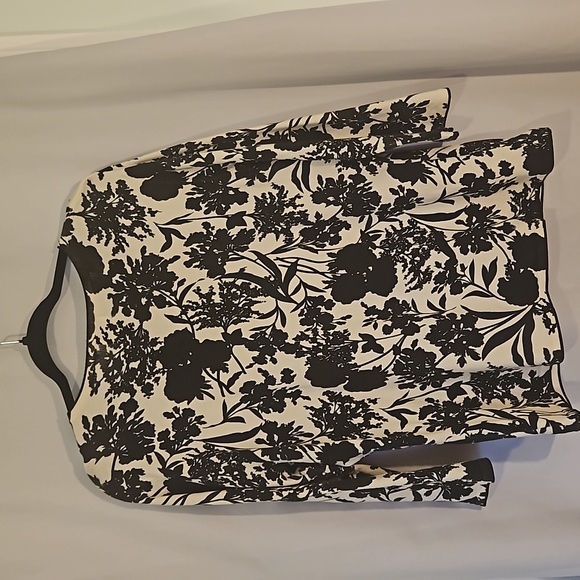 ■ 2 For $5 Cleo CARDIGAN TOP SIZE LARGE - Picture 8 of 11